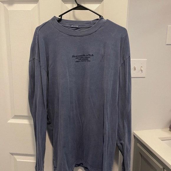 Abercrombie long sleeve T-shirt - Picture 2 of 5